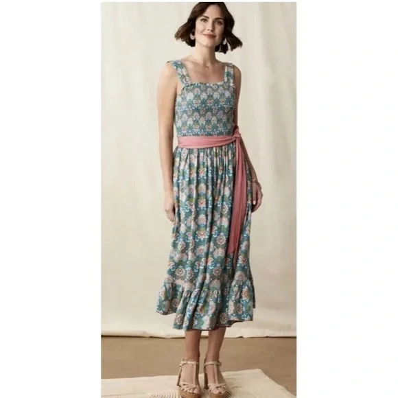 midi elegant wedding guest dresses Elegant Round Neck Smocking Midi Length Chiffon Wedding Guest Dresses